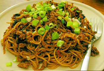 Noodle with Pork and Soy Bean Past